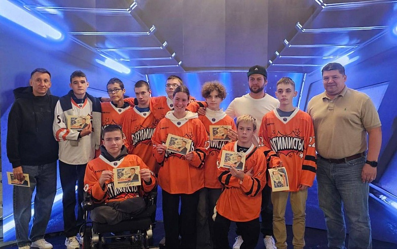 Саратовские "Оптимисты" попали в четверку лучших в межрегиональном турнире по адаптивному хоккею