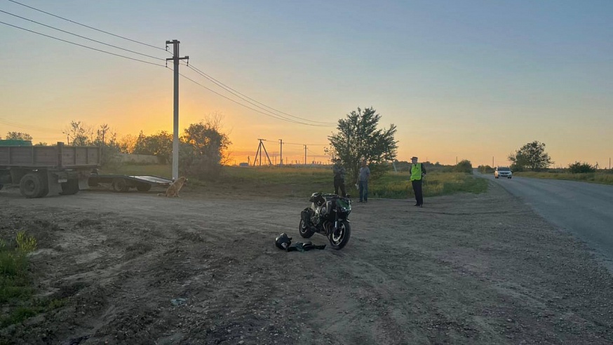 В ДТП на выезде из Саратова пострадал мотоциклист