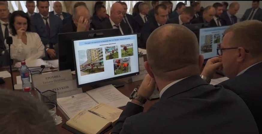 Исаев: "Зимой парки и скверы должны оставаться ухоженными и комфортными для отдыха"