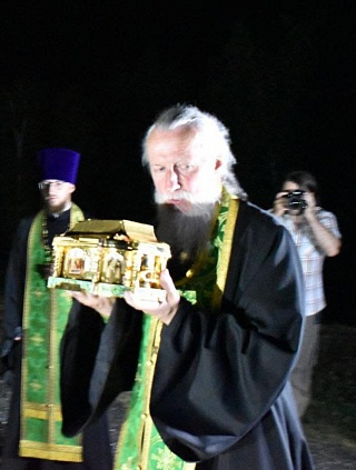 Ковчег с мощами преподобного Сергия Радонежского встретили на границе Саратовской области