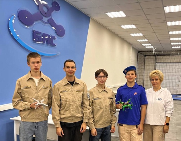 Саратовцы стали финалистами турнира по беспилотным системам с собственным агрокоптером