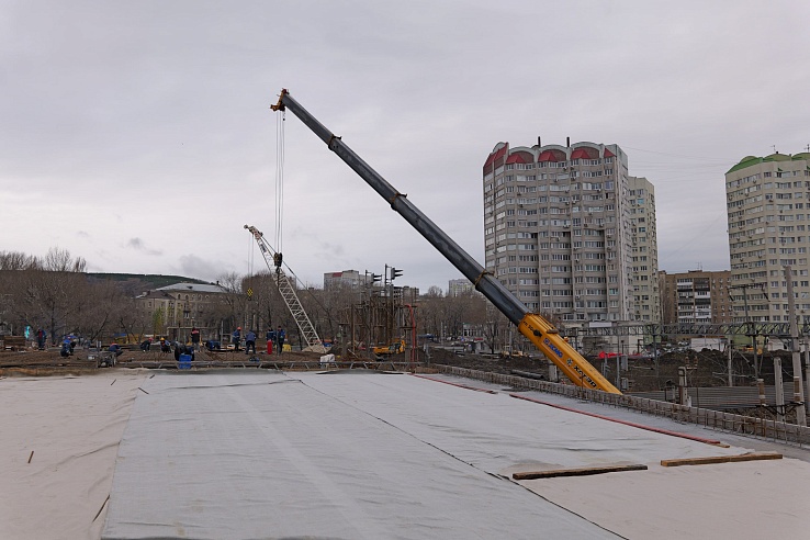 Началась бетонная заливка пролетов в рамках реконструкции путепровода на "Стрелке"