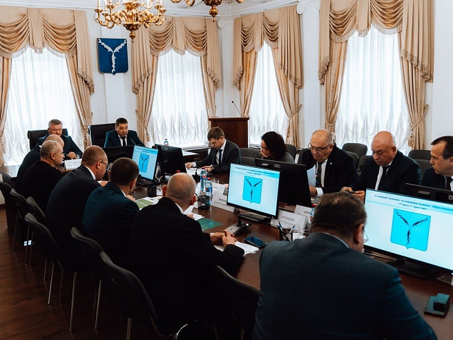 Исаев поручил главам районов посвятить выходные объезду домов и котельных