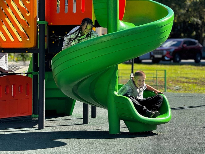 В Ртищеве благоустроили детскую и спортивную площадки