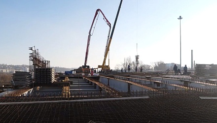 Рабочее движение по путепроводу на "Стрелке" возобновится до конца года