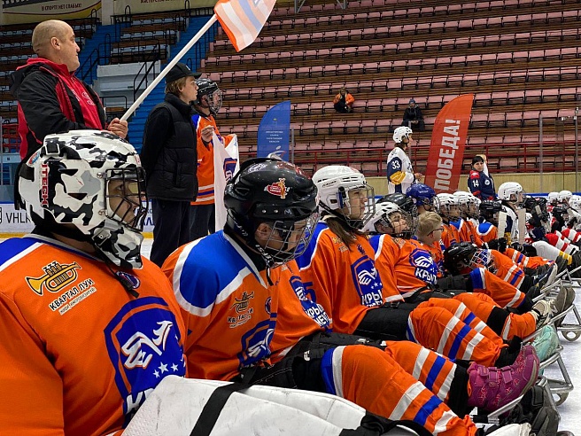 В Саратове начался фестиваль адаптивного хоккея