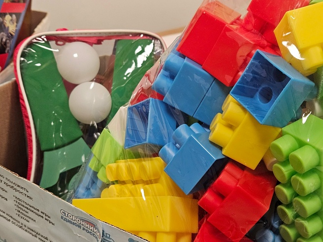 В саратовскую областную детскую больницу доставили "Коробку храбрости"