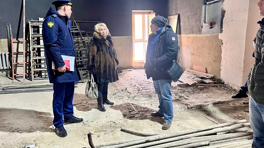 Саратовские прокуроры решили ускорить реконструкцию малой сцены ТЮЗа