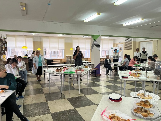 Собственные повара, единое меню, горячие обеды: как Саратовская область модернизирует школьные столовые