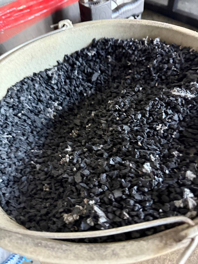 Журналистам показали, как и во что перерабатывают автомобильные шины