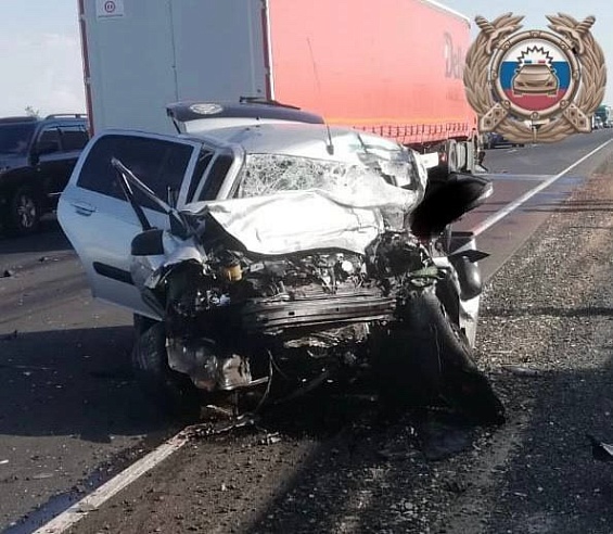  Два человека погибли в смертельном ДТП с грузовиком под Саратовом