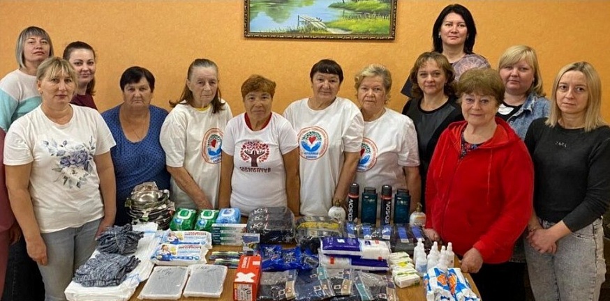 Саратовские волонтеры передают на фронт амуницию, маскировочные сети и письма