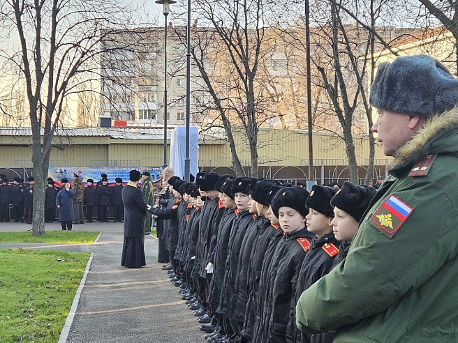 В Саратове открыли памятник кадетам