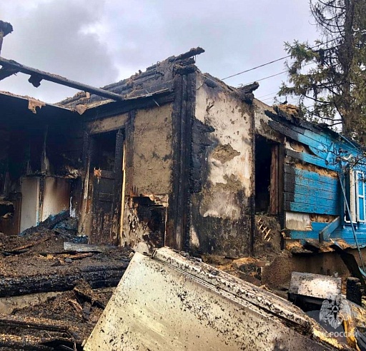 В Саратове на улице Юбилейной горел частный дом