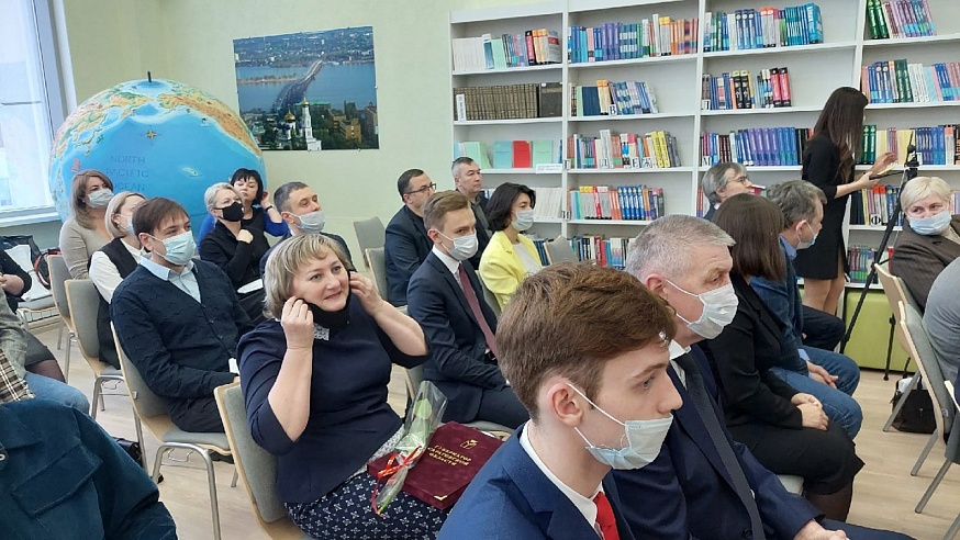 Саратовских журналистов поздравили с Днём печати