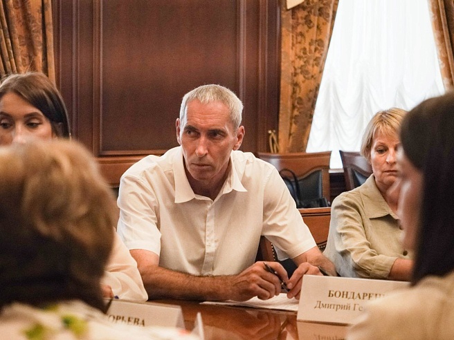 В Саратове хотят возродить бал медалистов