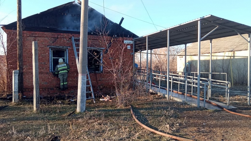 В Саратовской области сгорело почтовое отделение