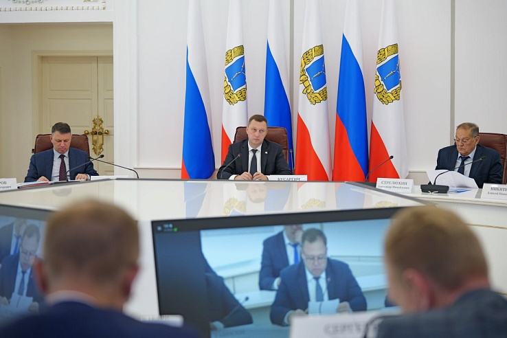 Главам районов поручено проводить постоянную работу с УК в рамках отопительного сезона