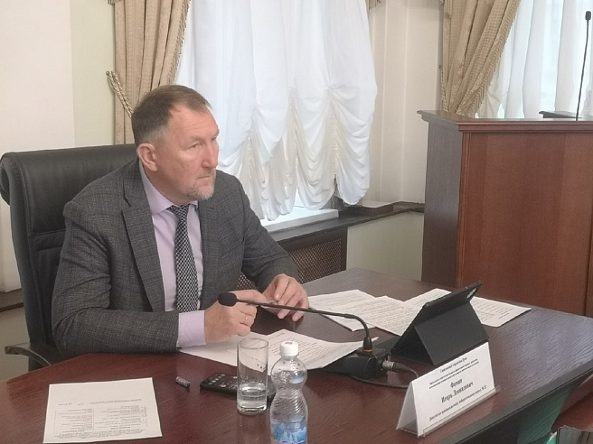 Со Славянской площади в Саратове уберут строительный мусор