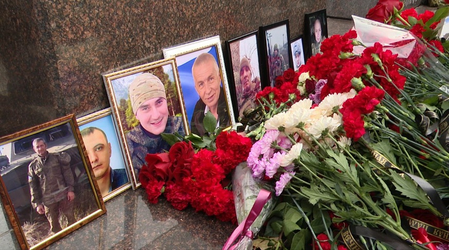 В Саратове вспоминали погибших в зоне проведения спецоперации бойцов