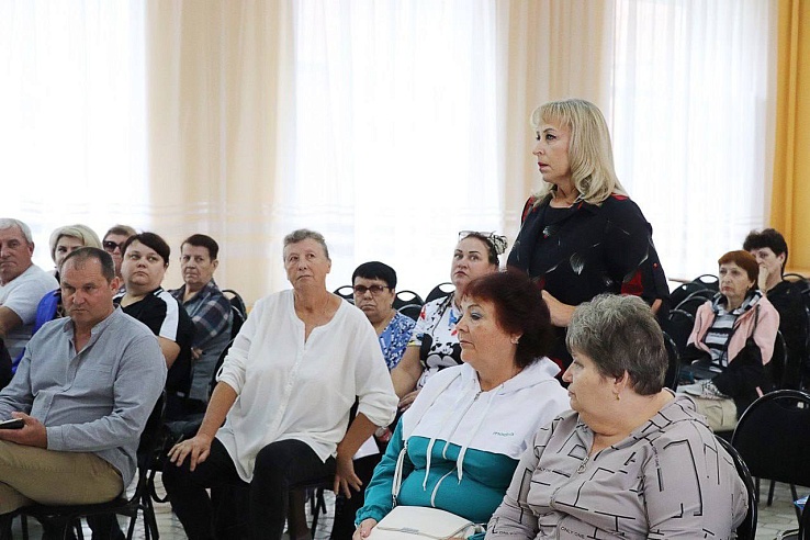 По инициативе Панкова в Пугачеве создадут рабочую группу для решения коммунальных проблем