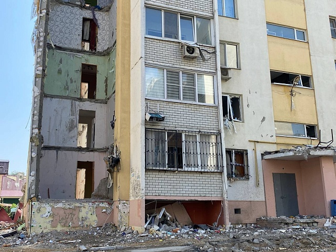 На Блинова идет укрепление дома №4 после взрыва газовоздушной смеси в доме №2