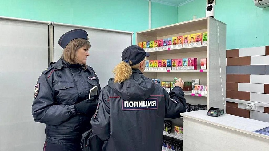 Чиновники проверили торговые объекты на Привокзальной площади Саратова