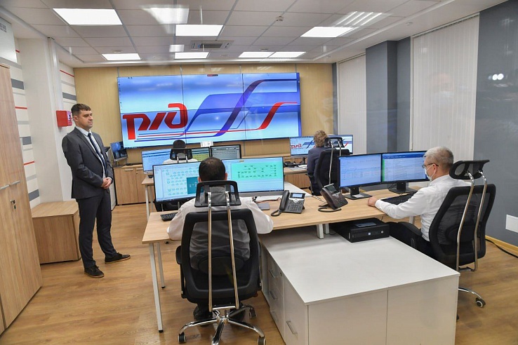 Саратовский губернатор Бусаргин отметил вклад железнодорожников в историю и современность России