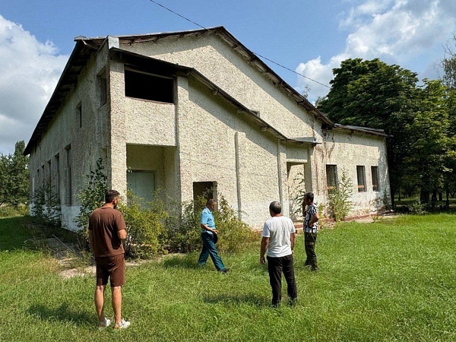 Саратовские мусульмане восстанавливают детский лагерь "Зеркальный"