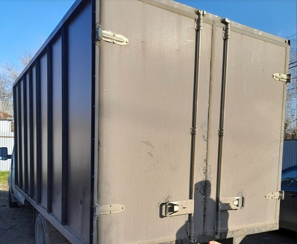 В Краснокутский район  не пустили  16 телят 