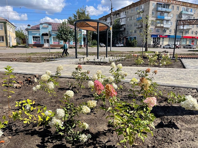 В Петровске благоустроили сквер на улице Московской