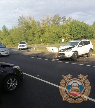 В тройном ДТП на саратовской трассе пострадал мужчина