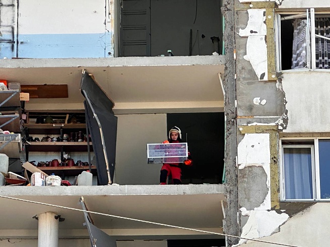 Под завалами дома на Блинова в Саратове волонтеры ищут уцелевших кошек