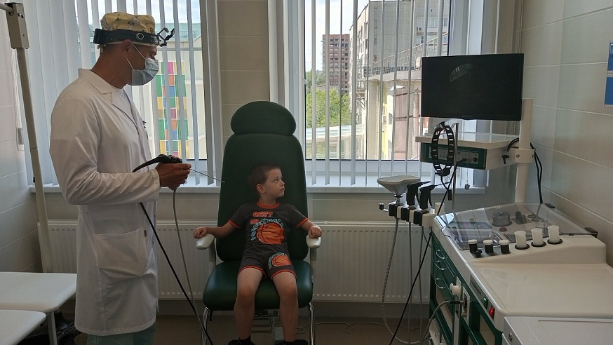В Саратове начнут проводить высокотехнологичные операции по восстановлению слуха у детей