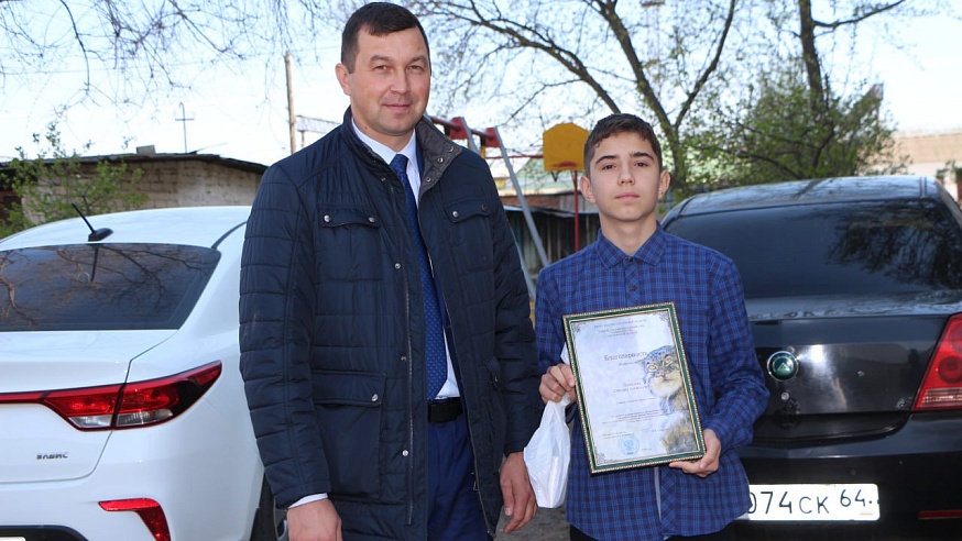 Министр поблагодарил саратовского школьника, спасшего сурка от разъяренных собак