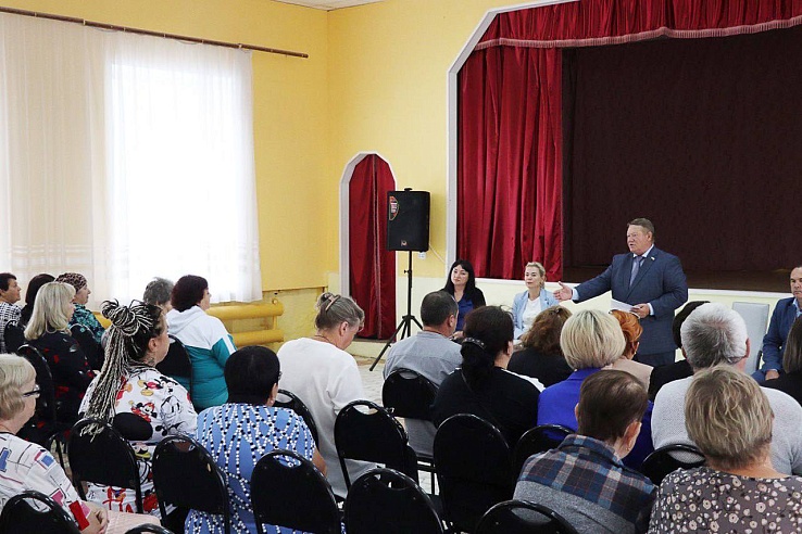 По инициативе Панкова в Пугачеве создадут рабочую группу для решения коммунальных проблем