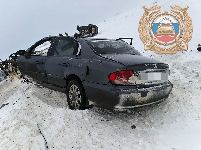 В Саратовской области погиб водитель "Сонаты" при лобовом столкновении с "Джили"