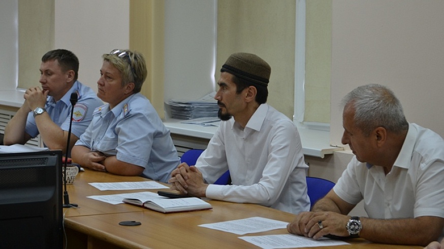 На заседании Общественного совета при городском МВД обсудили противодействие экстремизму