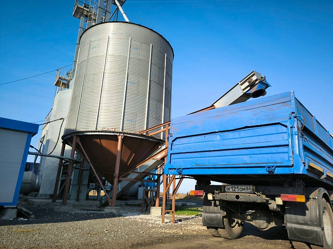 Фермер из Петровского района построит дома для своих работников