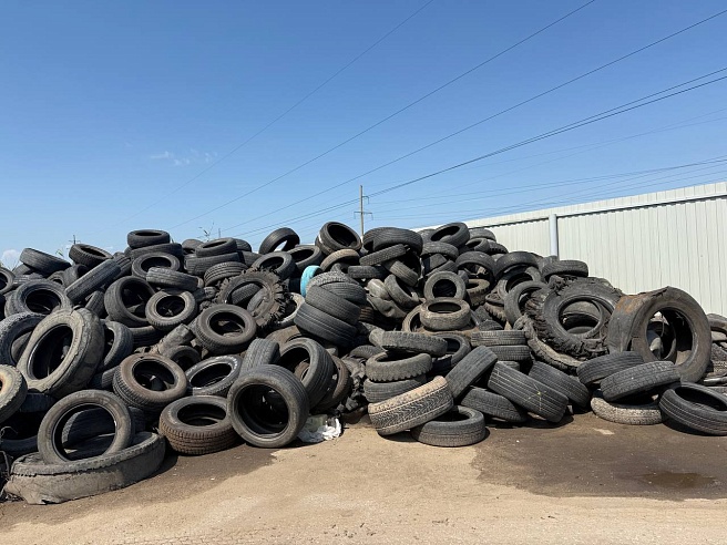 Журналистам показали, как и во что перерабатывают автомобильные шины