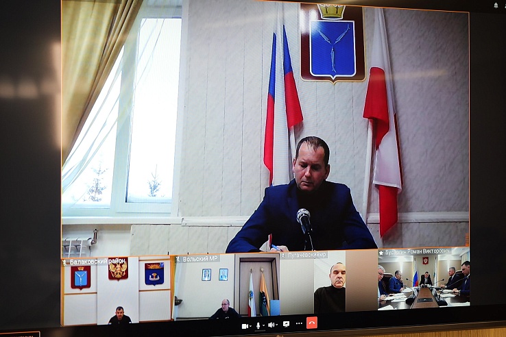 Бусаргин: шторм повалил в Саратове 132 дерева, повреждены крыши, газовые трубы и ЛЭП