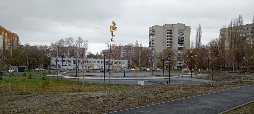 Сквер на Прессовой превратили в универсальную зону отдыха