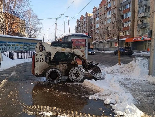 За сутки с улиц Саратова вывезли более 10 тысяч кубометров снега