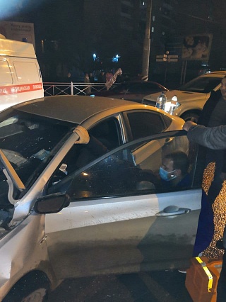В Энгельсе водитель "Соляриса" устроил ДТП с пострадавшими