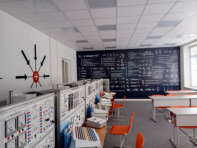 В балаковском колледже открыли химический кластер