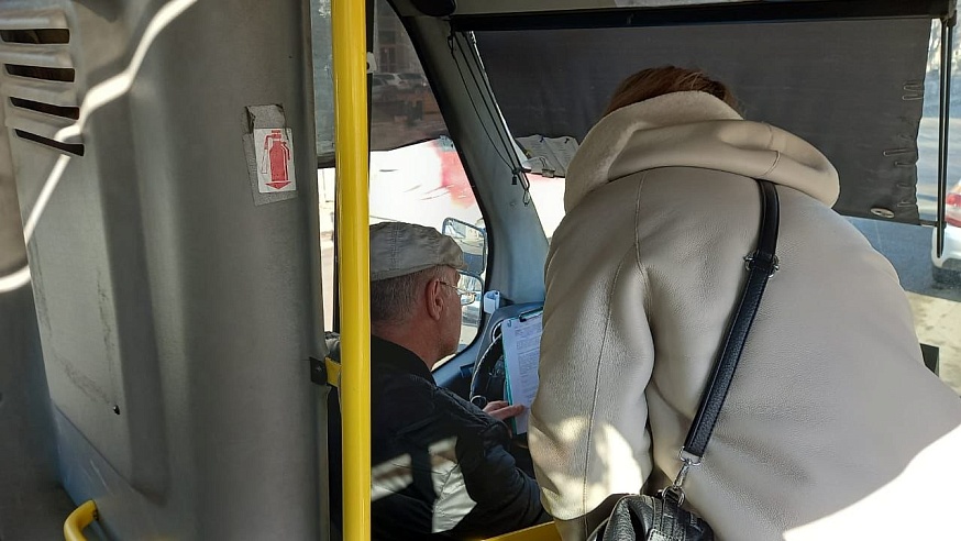 В Саратове выявили нарушения в автобусах нескольких маршрутов
