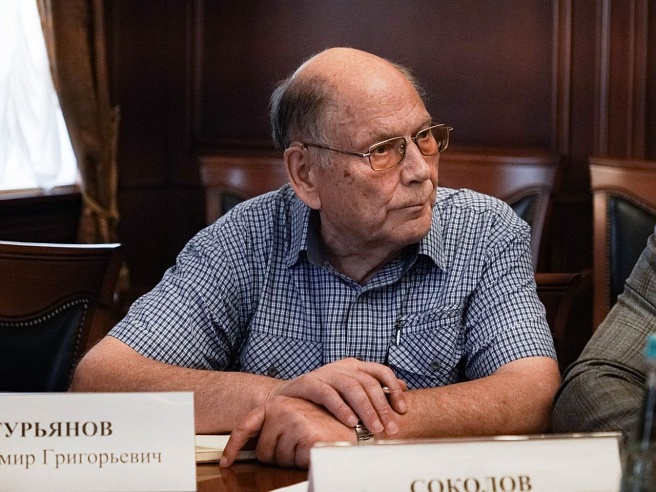 В Саратове хотят возродить бал медалистов