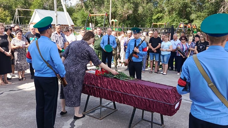 В СВО погибли бойцы из Саратовской области Дмитрий Трофимов и Владимир Нагибин