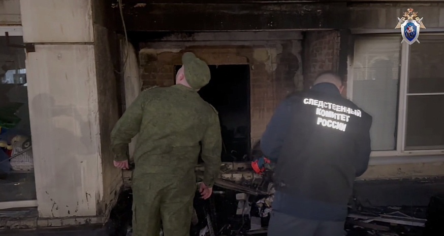 В Саратове молодой мужчина пытался сжечь рабочего и устроил пожар