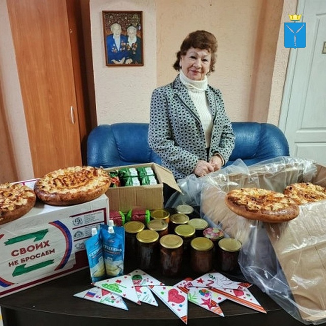 Бойцы из саратовского госпиталя получили посылки с пирогами и сгущенкой